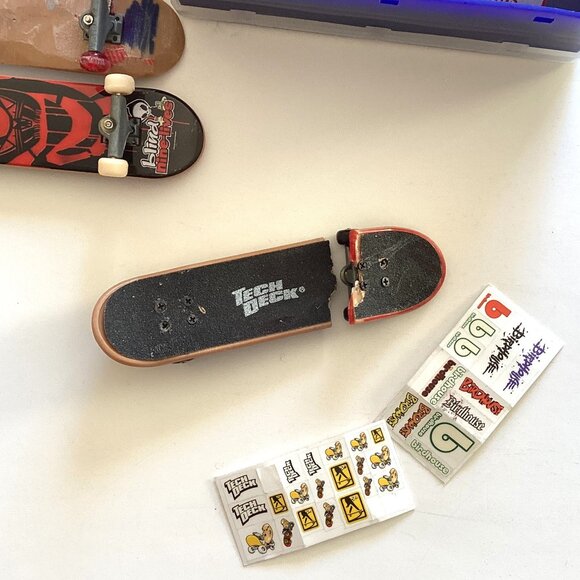 Mini Finger Teck Deck Skateboards And Parts Collectable - Picture 6 of 6
